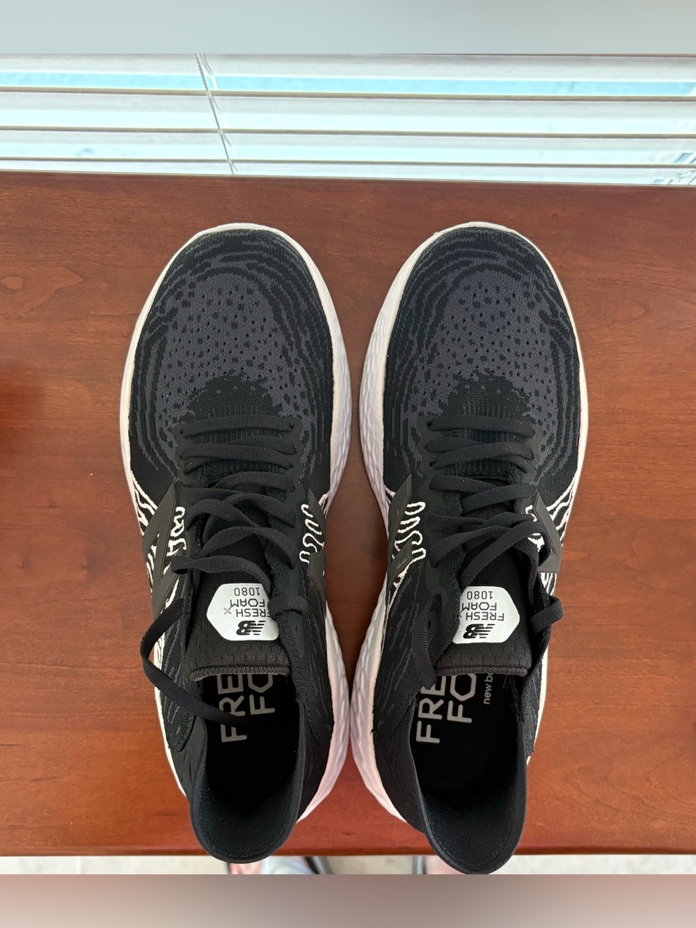 New Balance Womens Fresh Foam 1080 Sneakers. Size 10.5 - Picture 2 of 8
